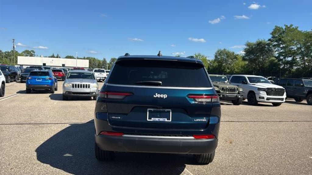 New 2027 Jeep Grand Cherokee L LIMITED 4X4 Sport Utility