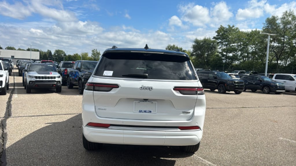 New 2027 Jeep Grand Cherokee L SUMMIT 4X4 Sport Utility