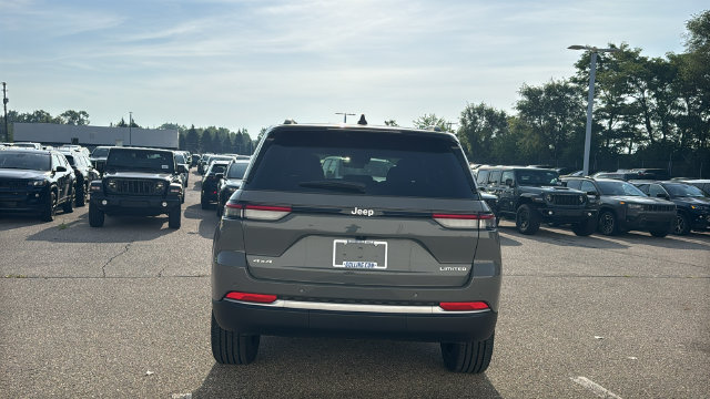 New 2027 Jeep Grand Cherokee LIMITED 4X4 Sport Utility