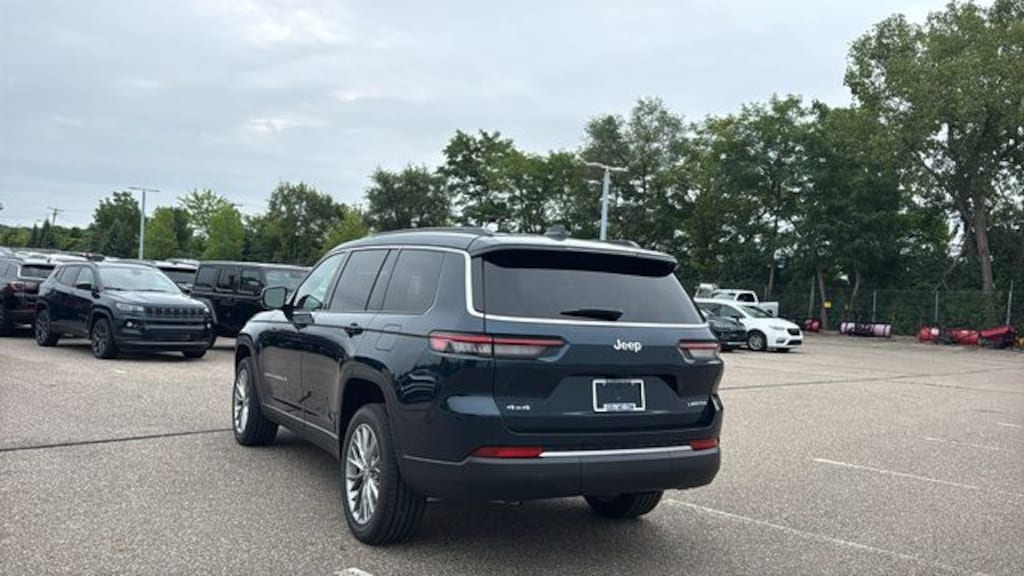 New 2027 Jeep Grand Cherokee L LIMITED 4X4 Sport Utility