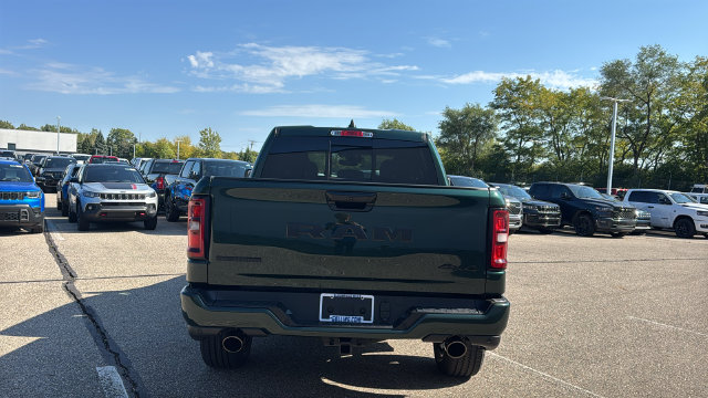 New 2027 Ram 1500 BIG HORN CREW CAB 4X4 5'7 BOX Pickup