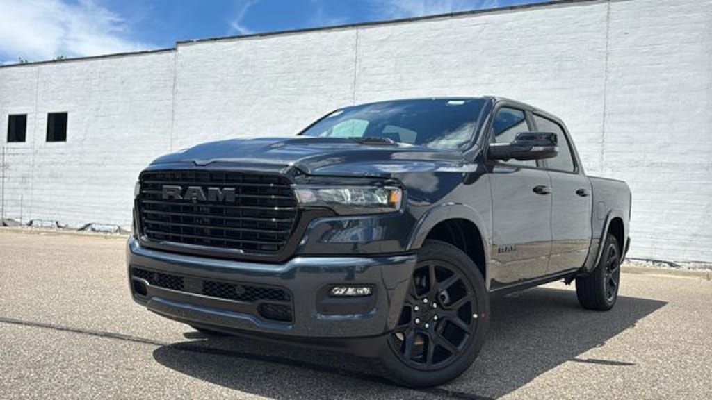 New 2026 Ram 1500 LARAMIE CREW CAB 4X4 5'7 BOX Pickup