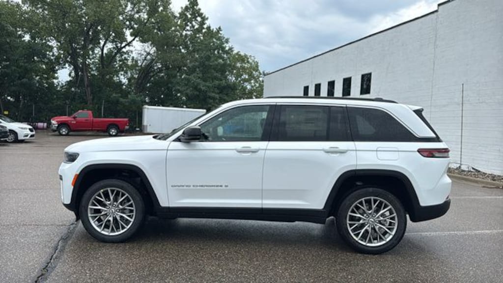 New 2027 Jeep Grand Cherokee LIMITED 4X4 Sport Utility