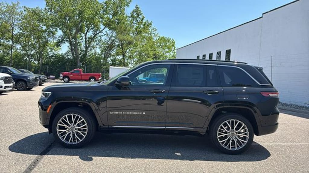 New 2026 Jeep Grand Cherokee SUMMIT 4X4 Sport Utility