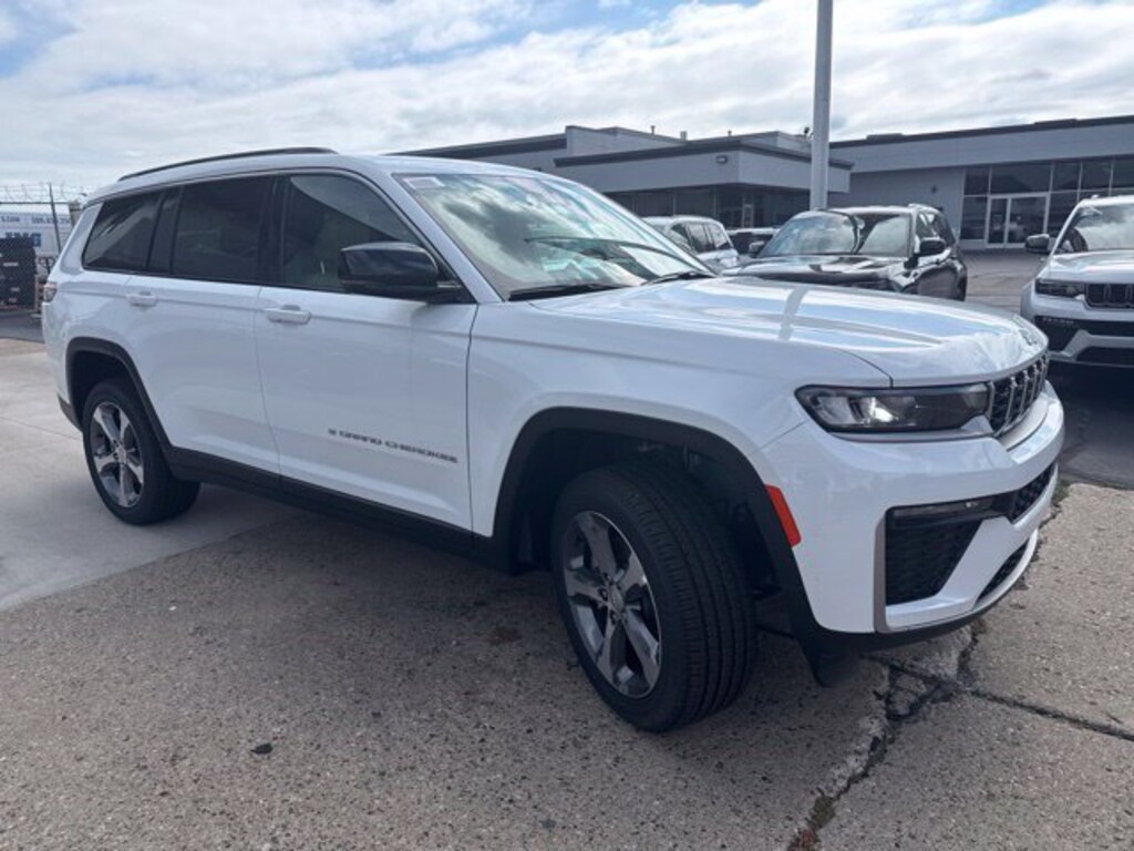 New 2026 Jeep Grand Cherokee L LIMITED 4X4 Sport Utility