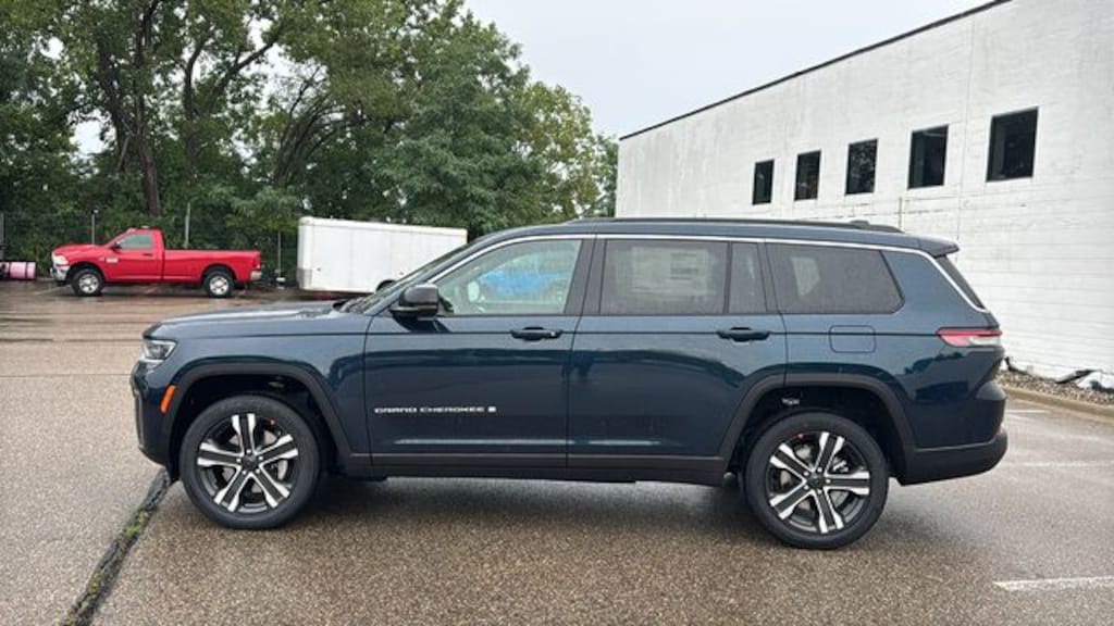 New 2027 Jeep Grand Cherokee L LIMITED 4X4 Sport Utility