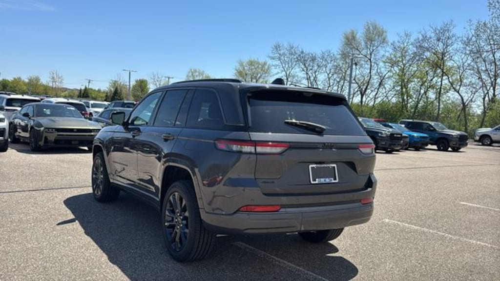 New 2026 Jeep Grand Cherokee LIMITED RESERVE 4X4 Sport Utility