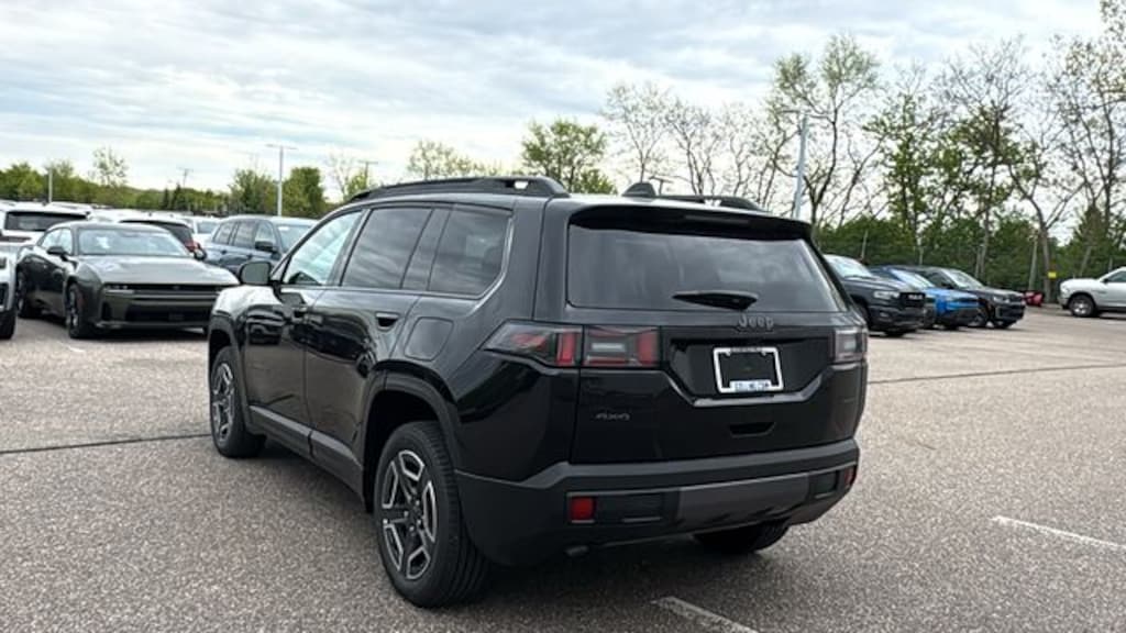 New 2026 Jeep Cherokee LAREDO 4X4 Sport Utility