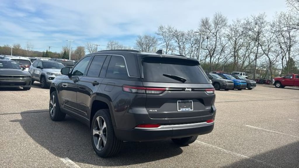 New 2026 Jeep Grand Cherokee LIMITED 4X4 Sport Utility