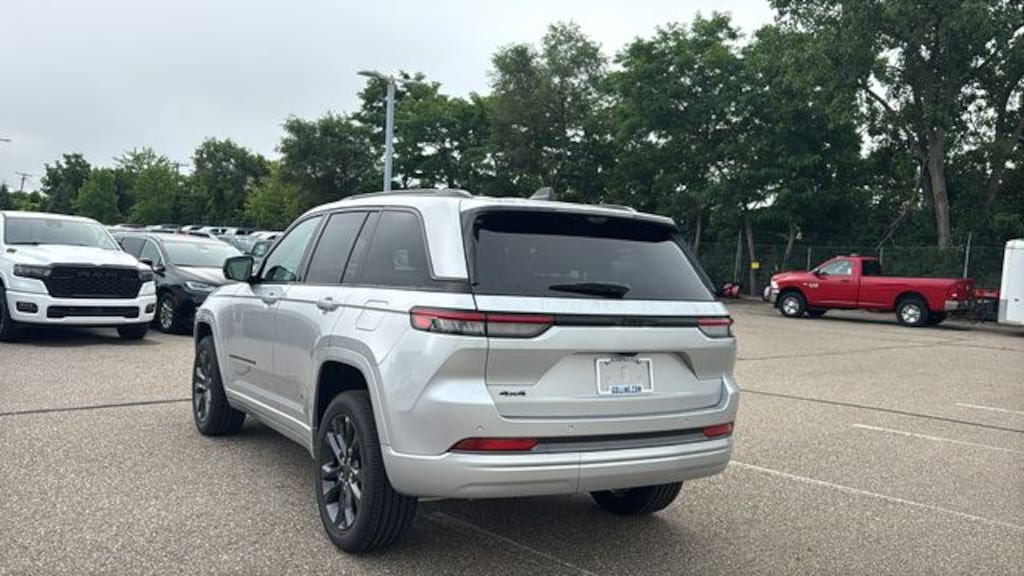 New 2026 Jeep Grand Cherokee LIMITED RESERVE 4X4 Sport Utility