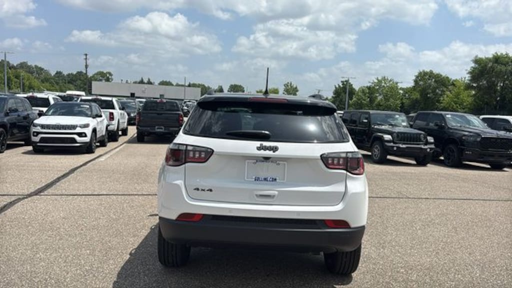 New 2026 Jeep Compass LIMITED ALTITUDE 4X4 Sport Utility