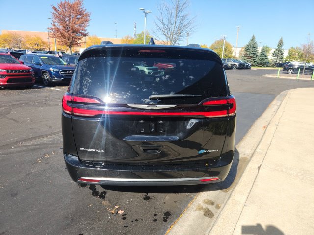 Certified 2025 Chrysler Pacifica Hybrid Pinnacle Minivan/Van
