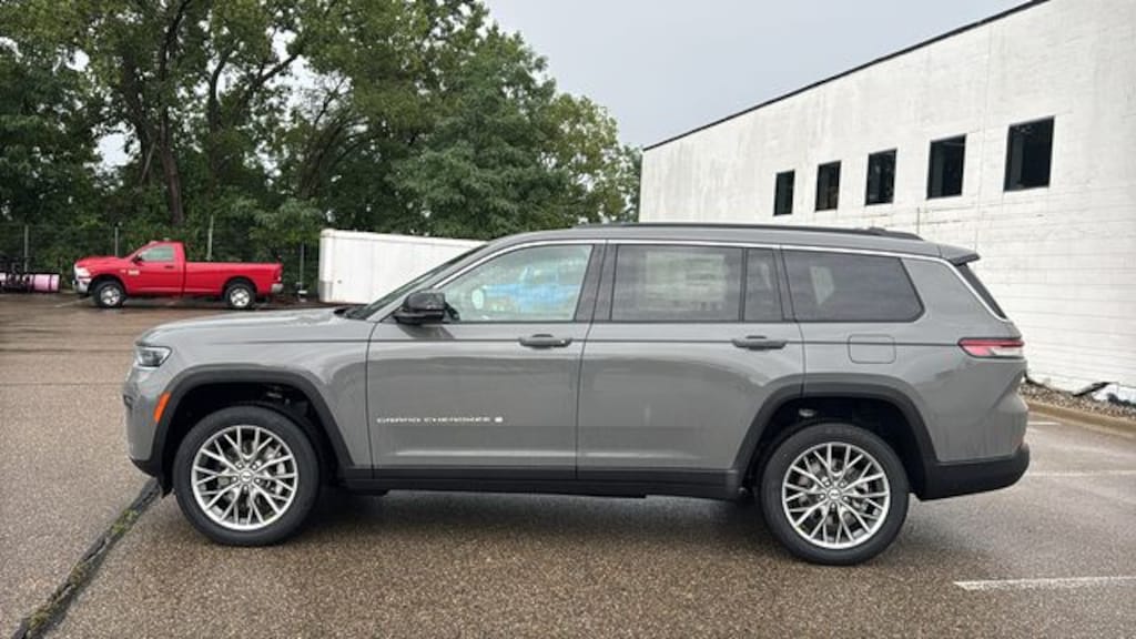 New 2027 Jeep Grand Cherokee L LIMITED 4X4 Sport Utility