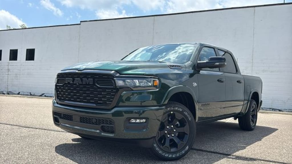 New 2026 Ram 1500 BIG HORN CREW CAB 4X4 5'7 BOX Pickup