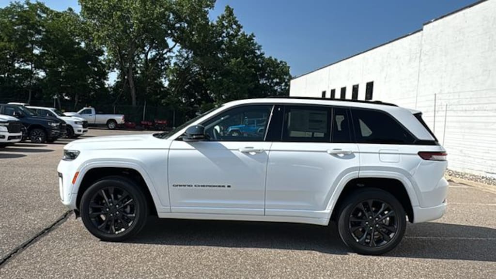 New 2026 Jeep Grand Cherokee LIMITED RESERVE 4X4 Sport Utility