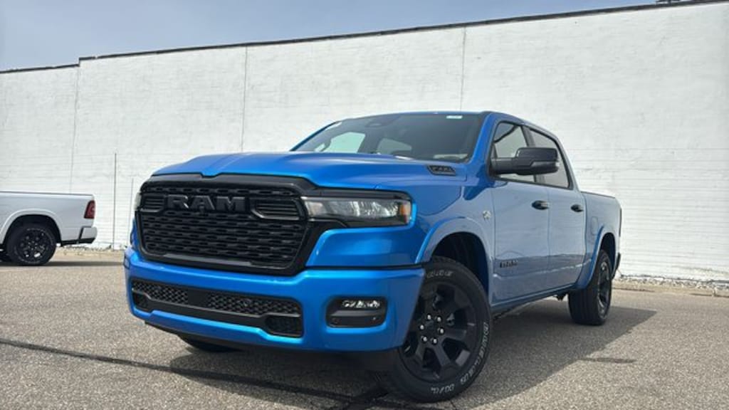 New 2026 Ram 1500 BIG HORN CREW CAB 4X4 5'7 BOX Pickup