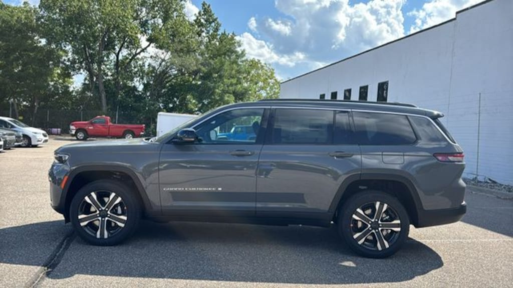 New 2027 Jeep Grand Cherokee L Limited Sport Utility