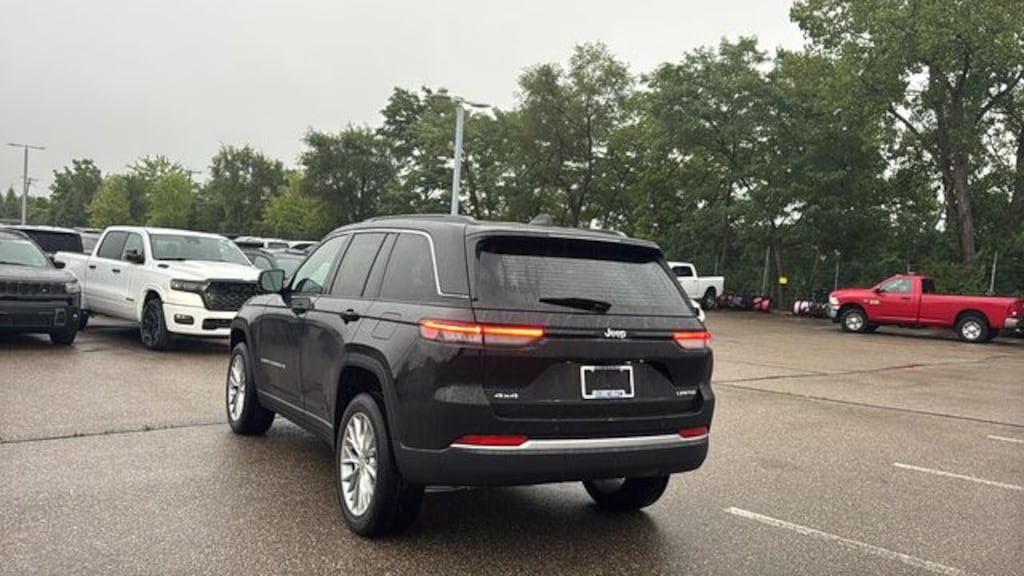 New 2027 Jeep Grand Cherokee LIMITED 4X4 Sport Utility