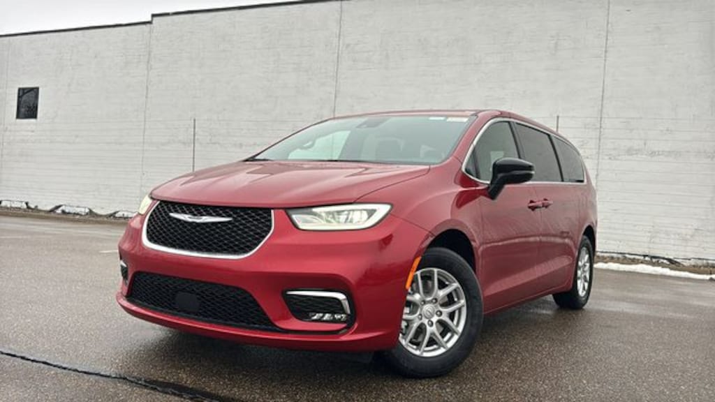 New 2026 Chrysler Pacifica SELECT Passenger Van