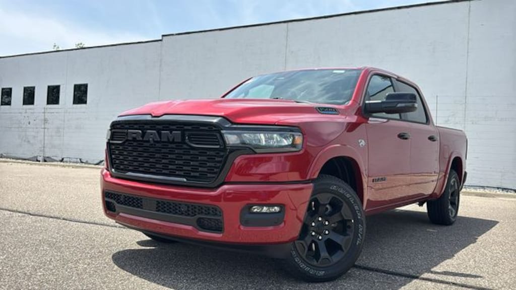 New 2026 Ram 1500 BIG HORN CREW CAB 4X4 5'7 BOX Pickup