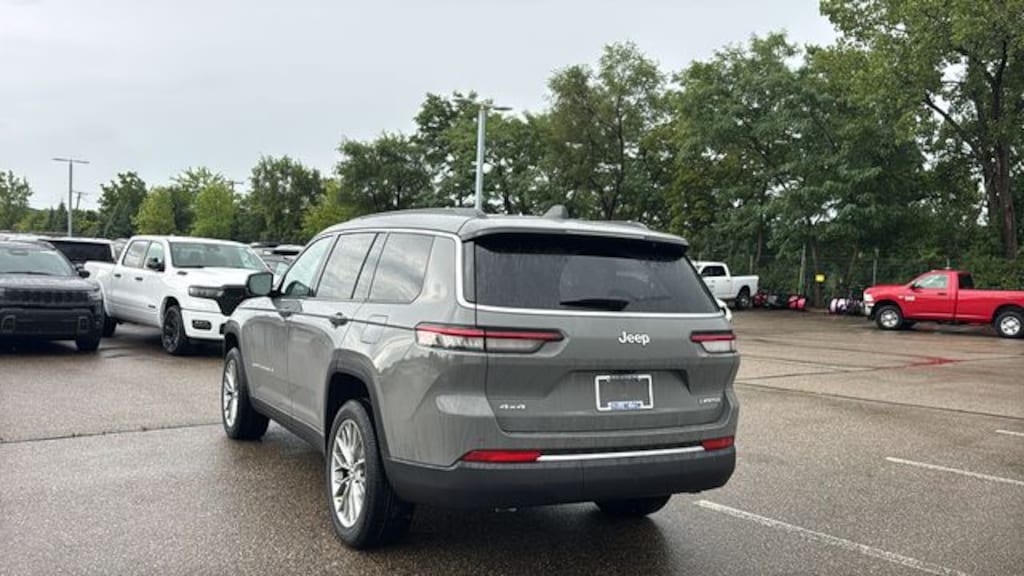 New 2027 Jeep Grand Cherokee L LIMITED 4X4 Sport Utility
