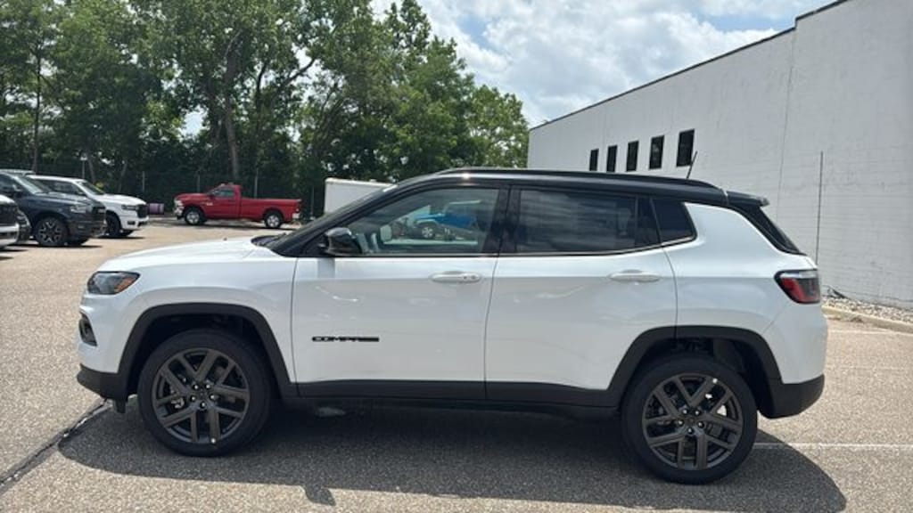 New 2026 Jeep Compass LIMITED ALTITUDE 4X4 Sport Utility