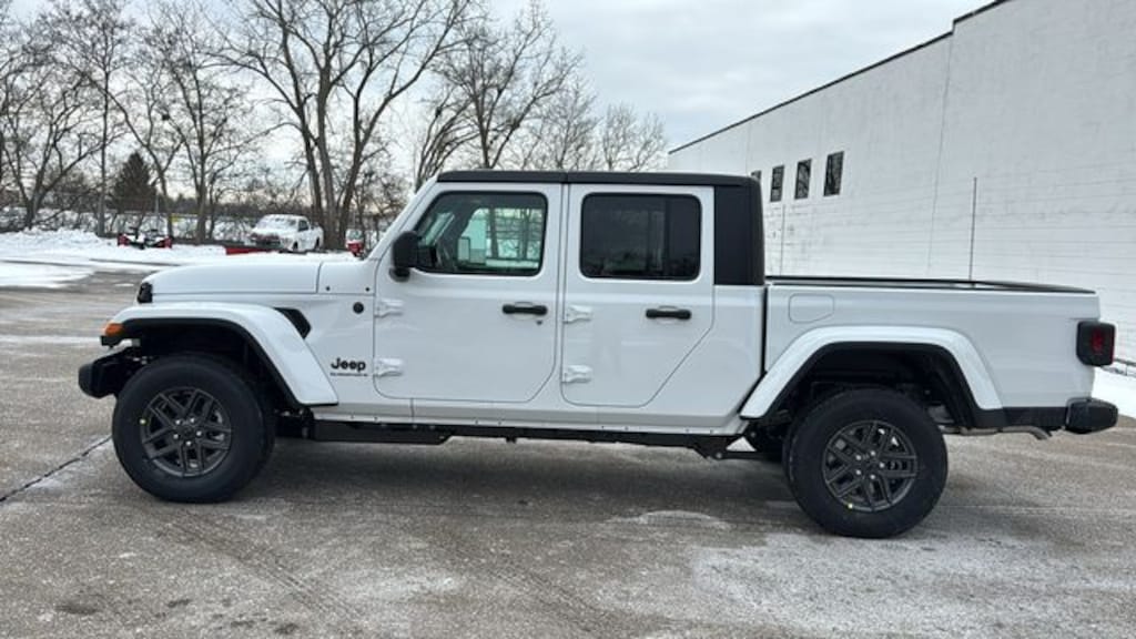 New 2026 Jeep Gladiator SPORT S 4X4 Pickup