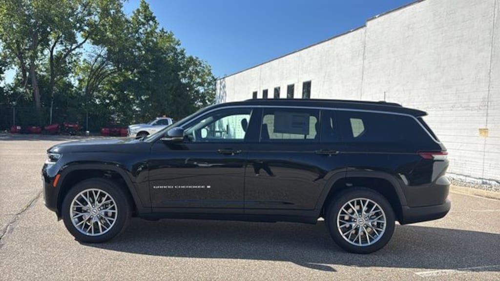 New 2027 Jeep Grand Cherokee L LIMITED 4X4 Sport Utility