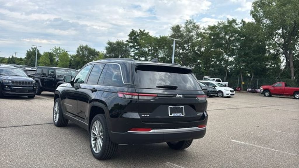 New 2027 Jeep Grand Cherokee LIMITED 4X4 Sport Utility