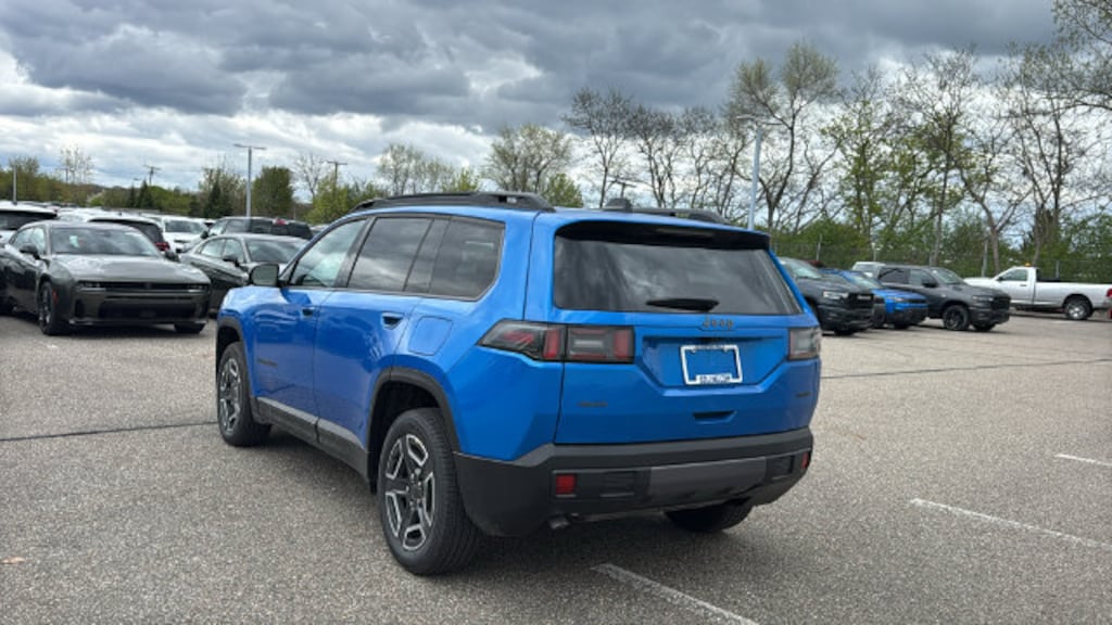 Used 2026 Jeep Cherokee Laredo SUV