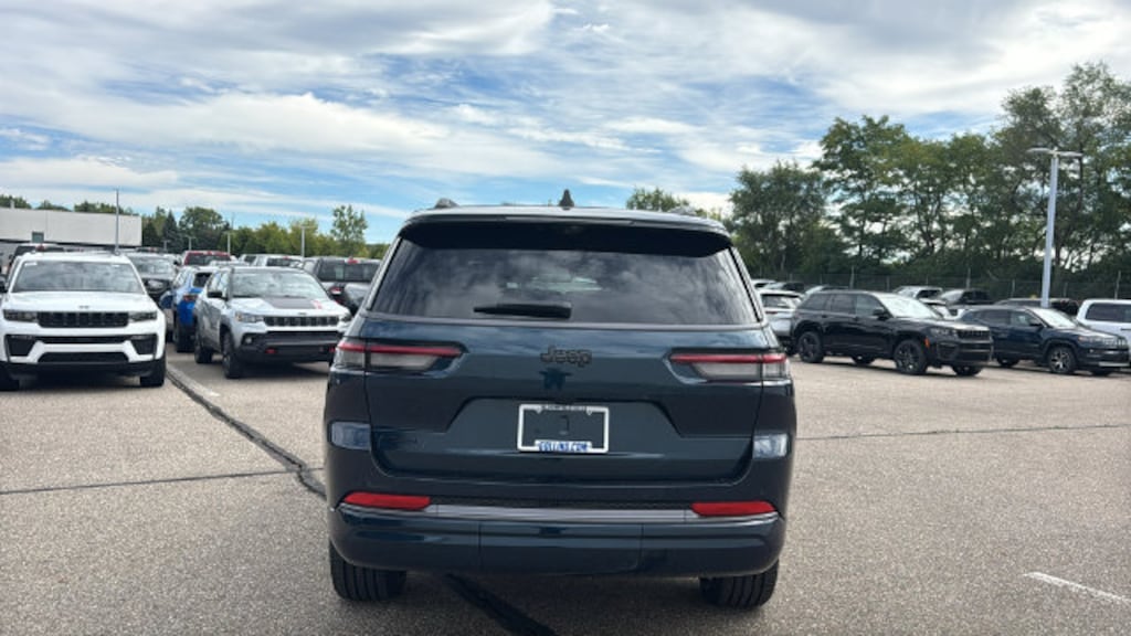 New 2027 Jeep Grand Cherokee L LIMITED RESERVE 4X4 Sport Utility