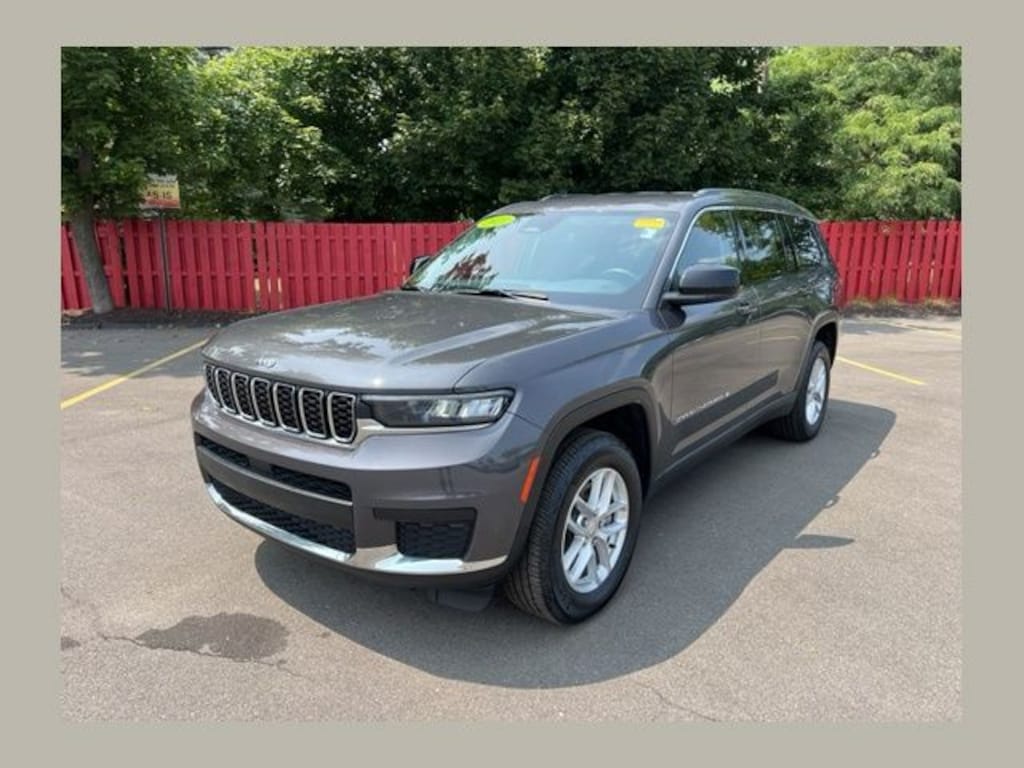 Used 2021 Jeep Grand Cherokee L Laredo SUV