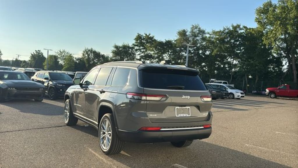 New 2027 Jeep Grand Cherokee L LIMITED 4X4 Sport Utility