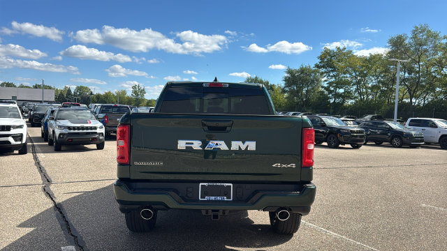 New 2027 Ram 1500 LARAMIE CREW CAB 4X4 5'7 BOX Pickup