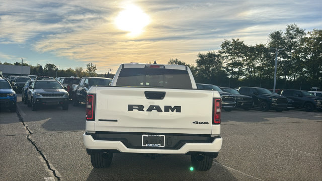 New 2027 Ram 1500 BIG HORN CREW CAB 4X4 5'7 BOX Pickup
