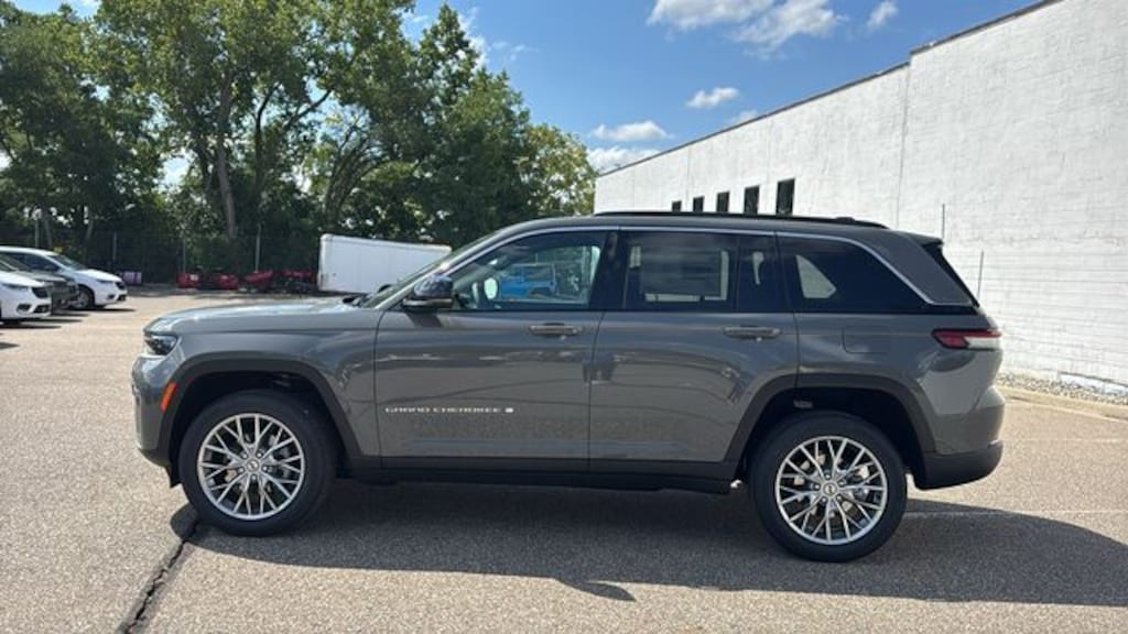 New 2027 Jeep Grand Cherokee LIMITED 4X4 Sport Utility