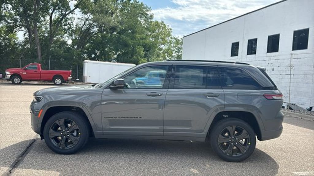New 2027 Jeep Grand Cherokee LIMITED RESERVE 4X4 Sport Utility