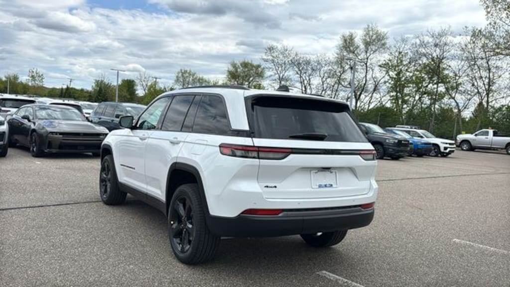 New 2026 Jeep Grand Cherokee LIMITED 4X4 Sport Utility