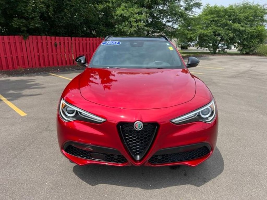 Used 2023 Alfa Romeo Stelvio Veloce SUV