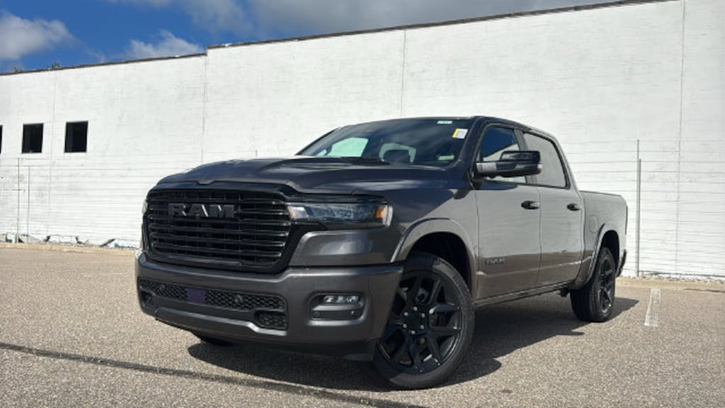 New 2026 Ram 1500 LARAMIE CREW CAB 4X4 5'7 BOX Pickup