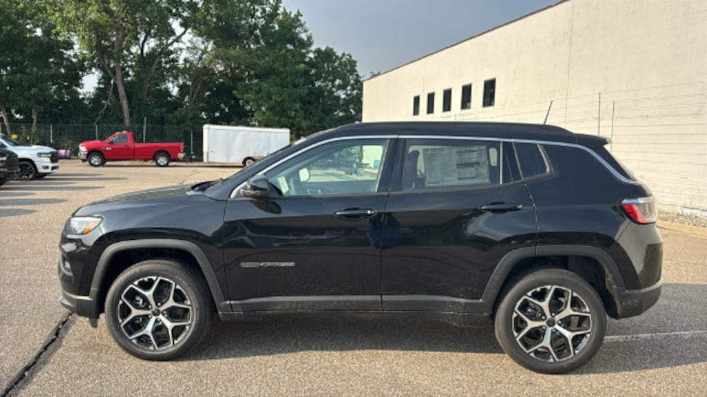 Used 2026 Jeep Compass Limited SUV