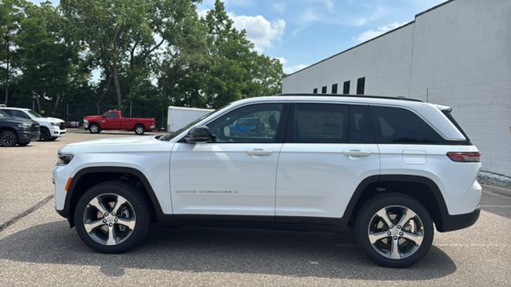 New 2026 Jeep Grand Cherokee LIMITED 4X4 Sport Utility