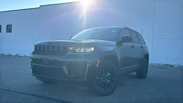 2026 Jeep Grand Cherokee LAREDO ALTITUDE 4X4 Sport Utility