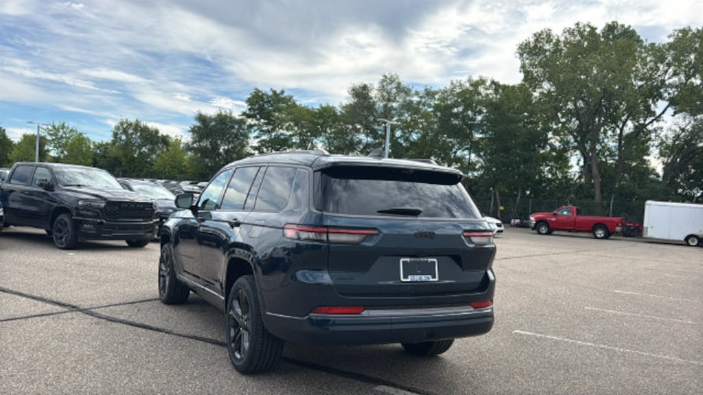 New 2027 Jeep Grand Cherokee L LIMITED RESERVE 4X4 Sport Utility