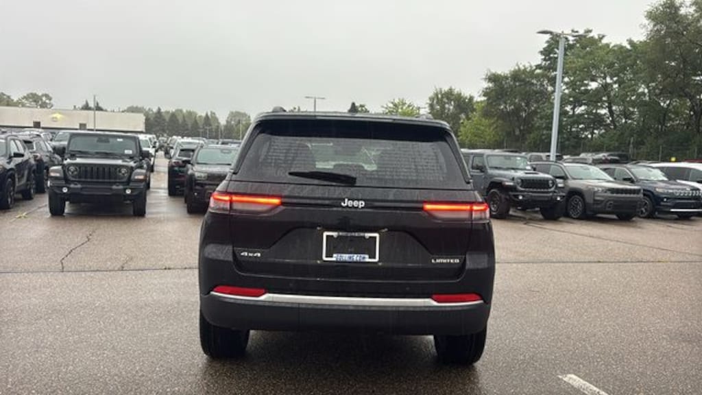New 2027 Jeep Grand Cherokee LIMITED 4X4 Sport Utility