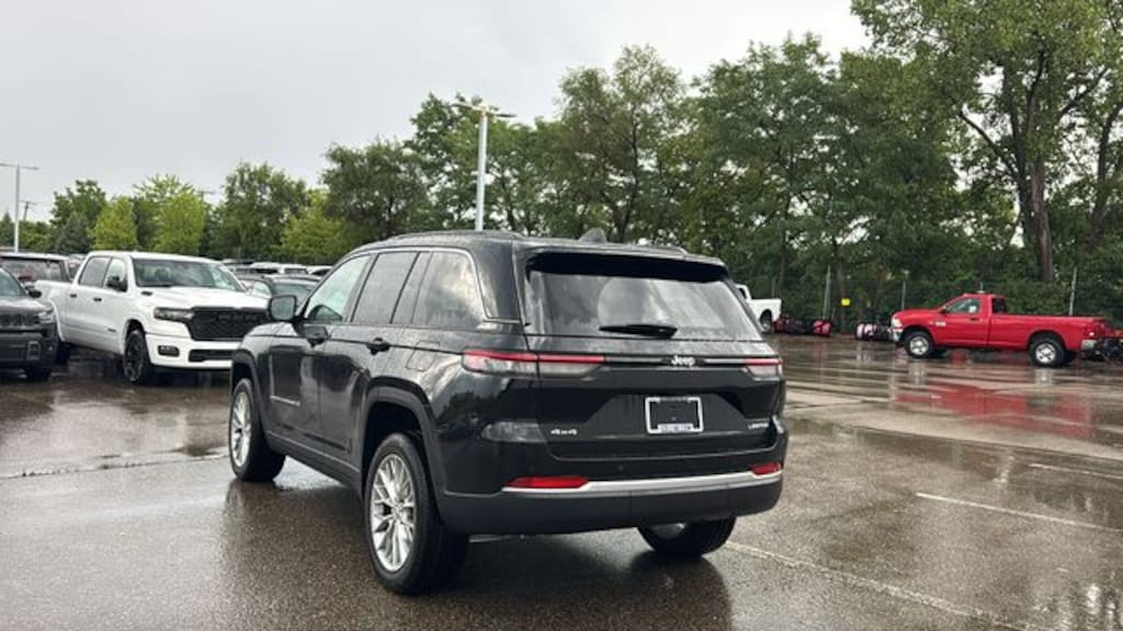 New 2027 Jeep Grand Cherokee LIMITED 4X4 Sport Utility