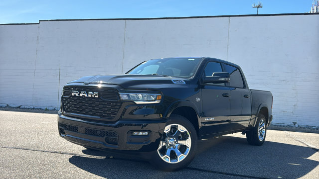 New 2027 Ram 1500 BIG HORN CREW CAB 4X4 5'7 BOX Pickup