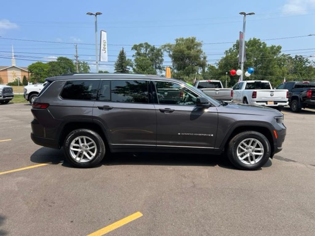 Used 2021 Jeep Grand Cherokee L Laredo SUV