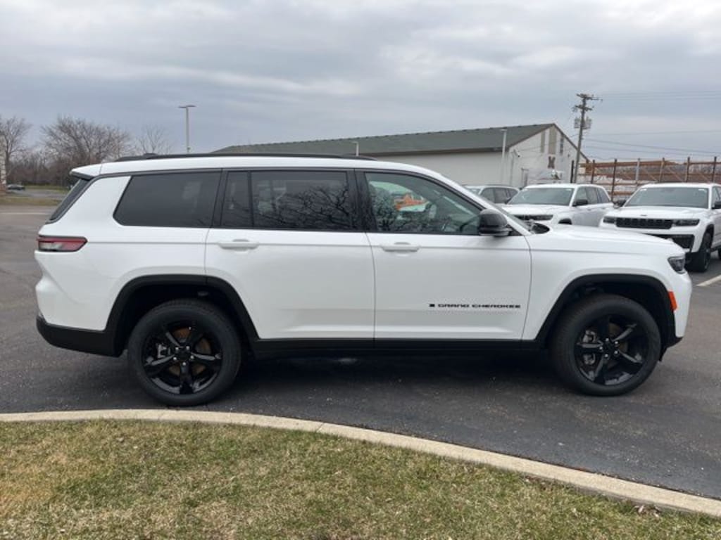New 2026 Jeep Grand Cherokee L LIMITED 4X4 Sport Utility