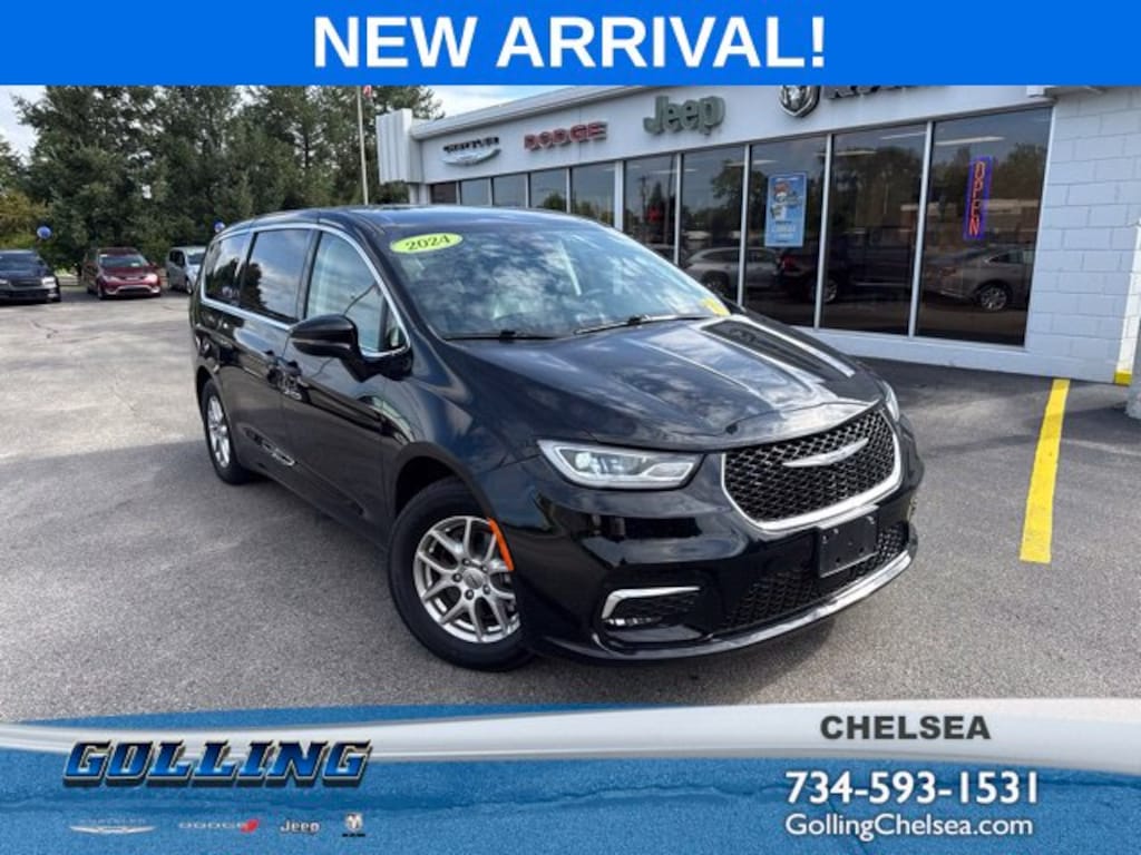 Certified 2024 Chrysler Pacifica Touring L Minivan/Van